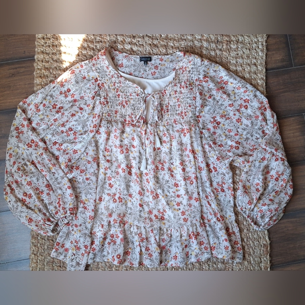 Buckle black floral blouse